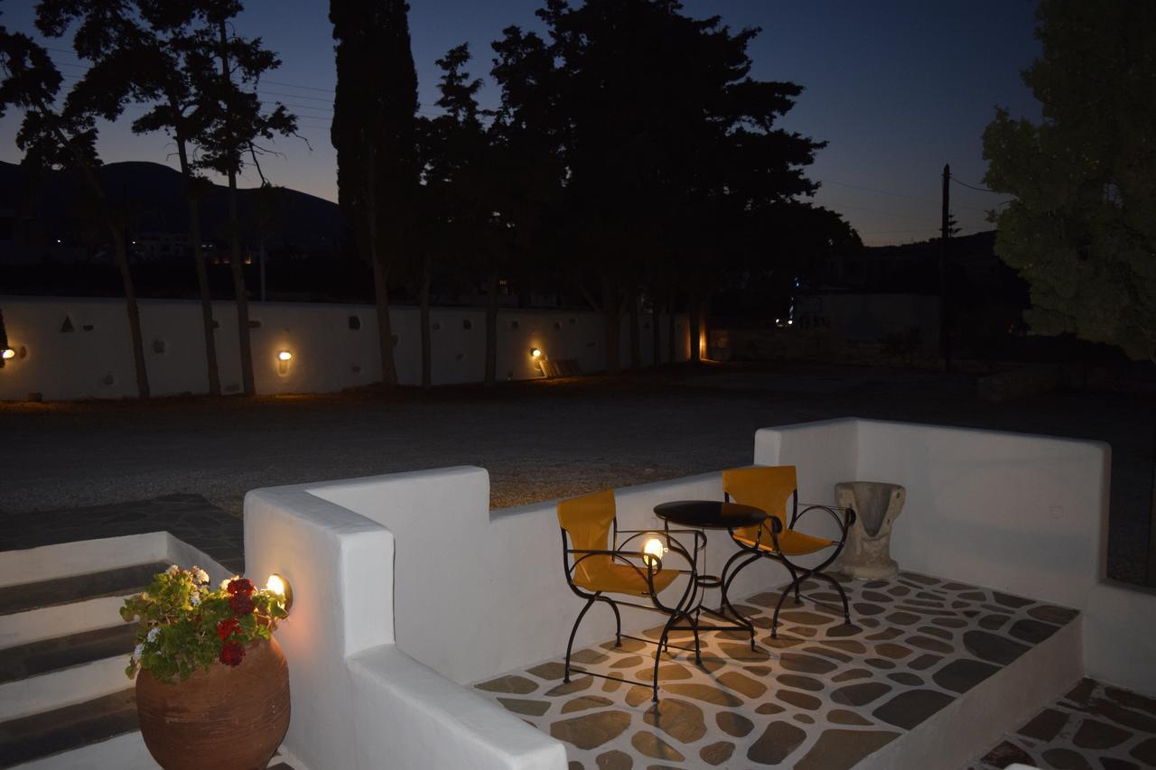 Tzane Studios & Apartments - Steps Away From Golden Beach Chrisi Akti  Bagian luar foto
